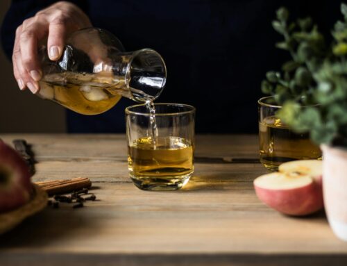 Apple Cider Vinegar Benefits: How to Use It Safely for Better Health